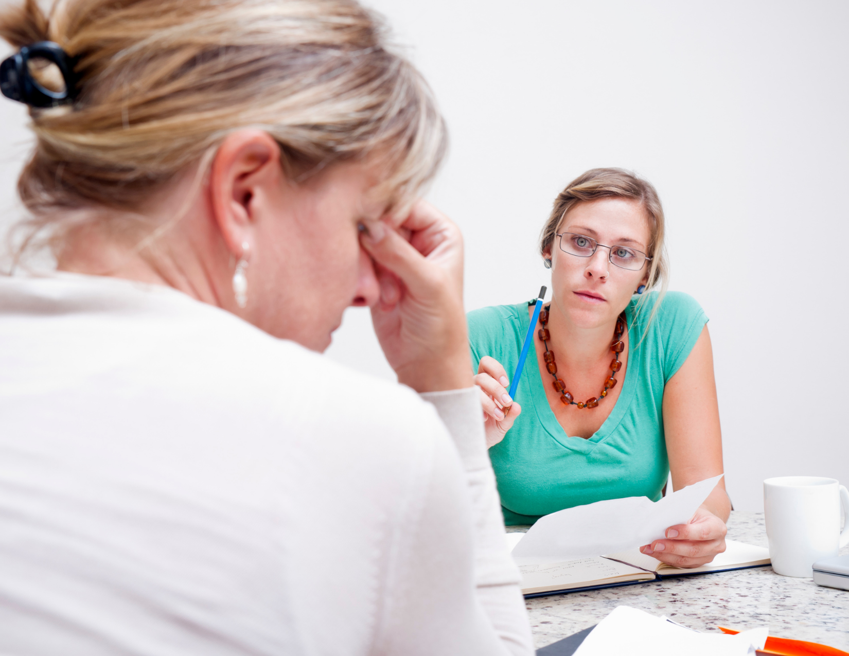 r and client talking